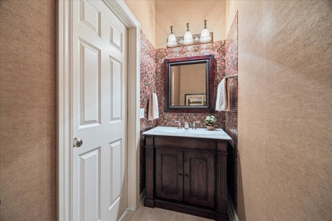 Tiny photo for 5902 Timber Trails Boulevard, Western Springs, IL 60558 (MLS # 12659459)