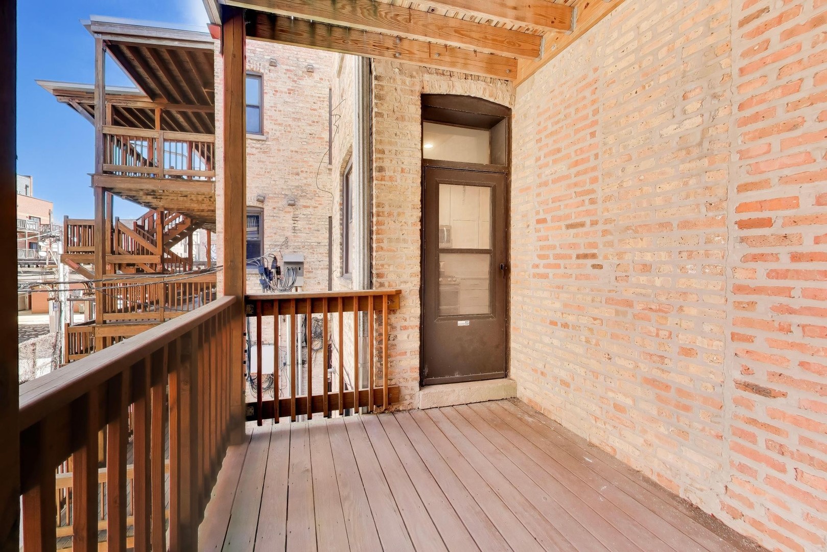 946 W Sheridan Road 2