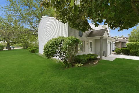 Tiny photo for 2456 Bridgewater Drive, Woodstock, IL 60098 (MLS # 12658124)