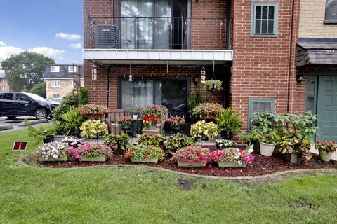 Tiny photo for 7012 98th Street #1A, Chicago Ridge, IL 60415 (MLS # 12562916)