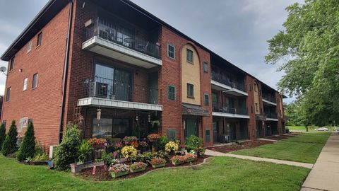 Tiny photo for 7012 98th Street #1A, Chicago Ridge, IL 60415 (MLS # 12562916)