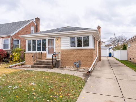 Photo of 2012 N Taft Avenue, Berkeley, IL 60163 (MLS # 12512731)