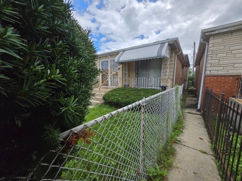 Tiny photo for 9401 S Halsted Street, Chicago, IL 60620 (MLS # 12745454)