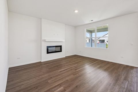 Tiny photo for 1244 Wild Tulip Court, Bartlett, IL 60103 (MLS # 12504856)