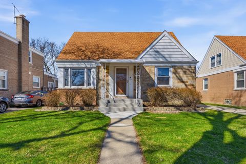 Photo of 1946 Portsmouth Avenue, Westchester, IL 60154 (MLS # 12604860)