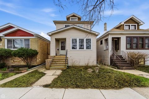 Photo of 1335 Elmwood Avenue, Berwyn, IL 60402 (MLS # 12598842)