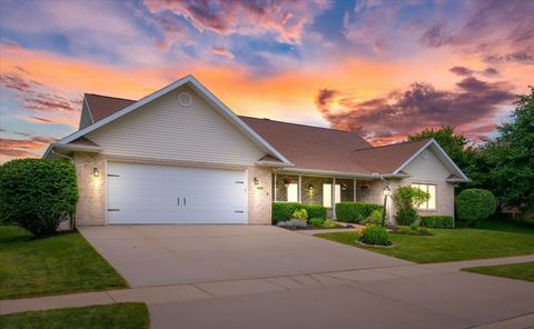 Tiny photo for 2809 Slayback Street, Urbana, IL 61802 (MLS # 12615886)