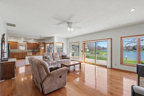 Tiny photo for 2809 Slayback Street, Urbana, IL 61802 (MLS # 12615886)