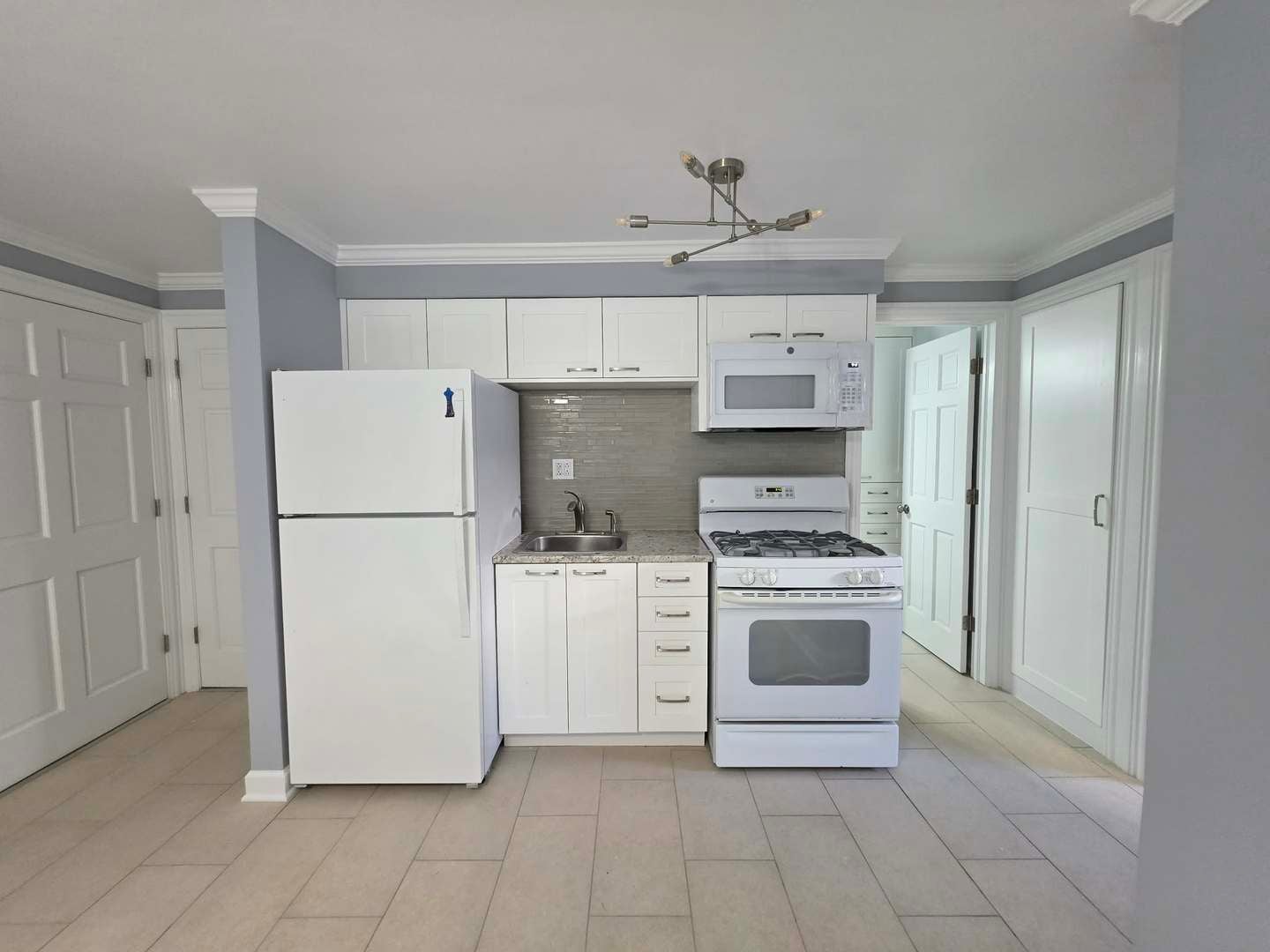 1932 S Central Avenue 9