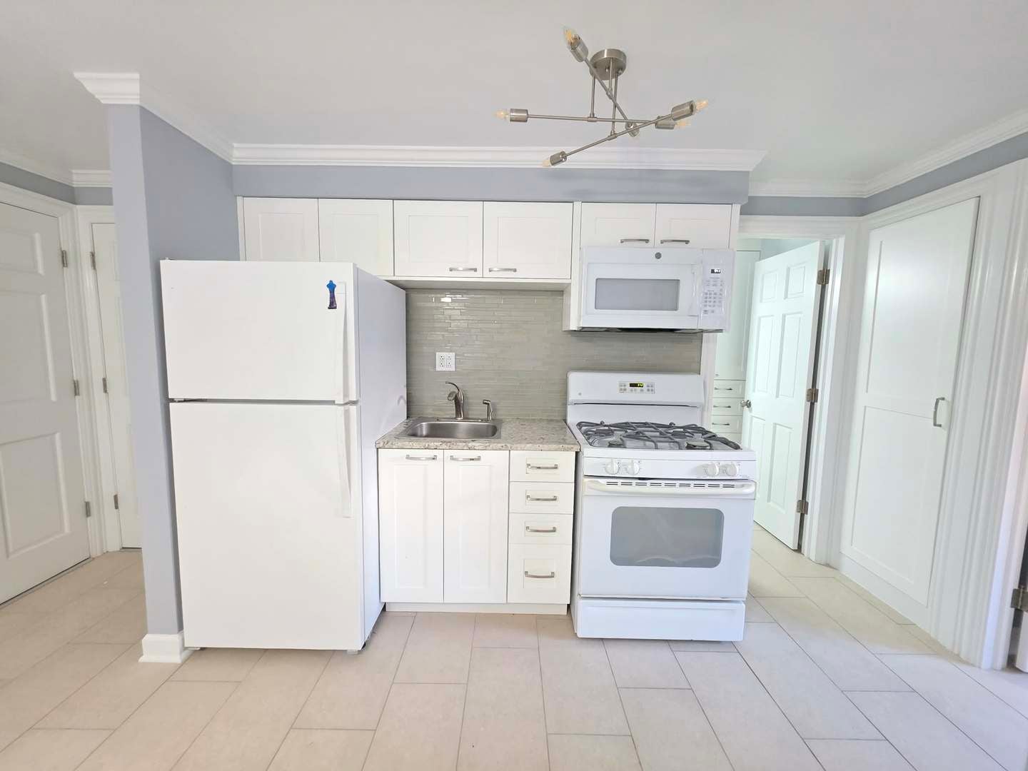 1932 S Central Avenue 9
