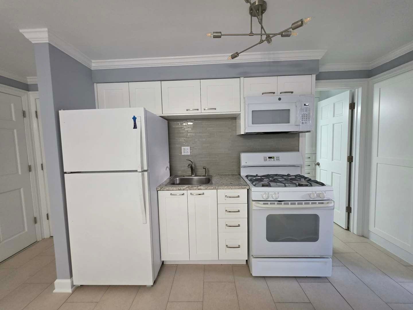 1932 S Central Avenue 9