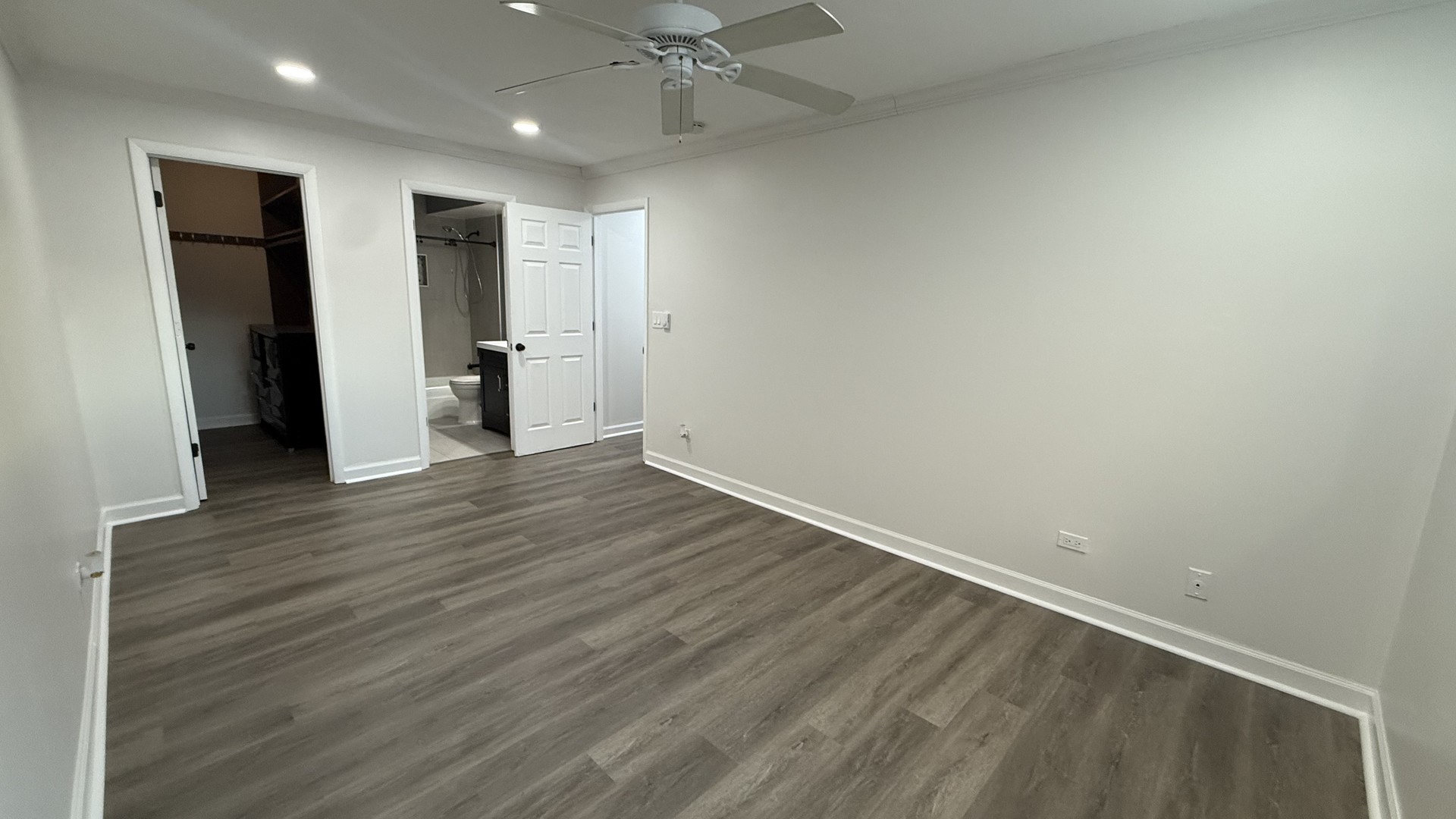 880 E Old Willow Road 175