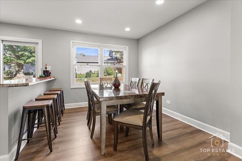 Tiny photo for 251 Signature Drive, Bloomingdale, IL 60108 (MLS # 12521285)