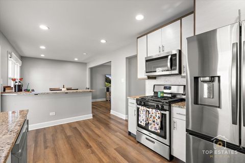 Tiny photo for 251 Signature Drive, Bloomingdale, IL 60108 (MLS # 12521285)