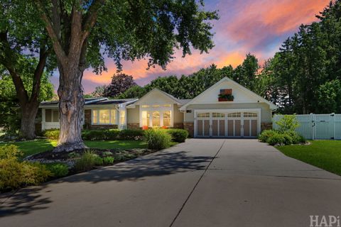Tiny photo for 597 Dublin Drive, Mundelein, IL 60060 (MLS # 12677397)