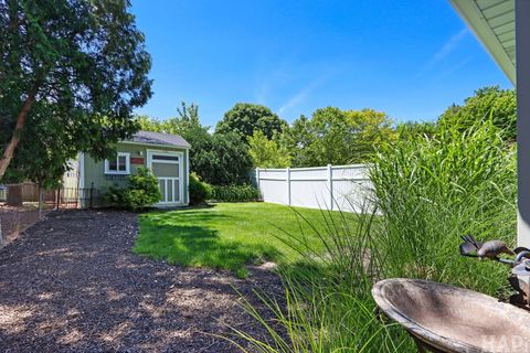 Tiny photo for 597 Dublin Drive, Mundelein, IL 60060 (MLS # 12677397)