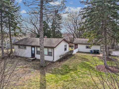 Photo of 1484 N Hicks Road, Palatine, IL 60067 (MLS # 12612475)