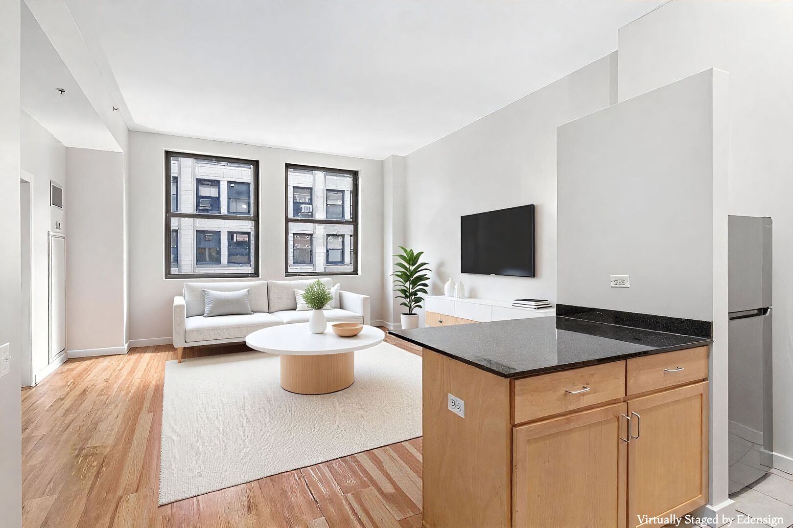 5 N Wabash Avenue 1103