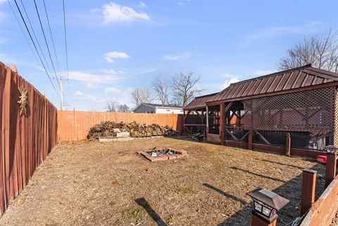 Tiny photo for 303 Jefferson Street, New Boston, IL 61272 (MLS # 12622938)