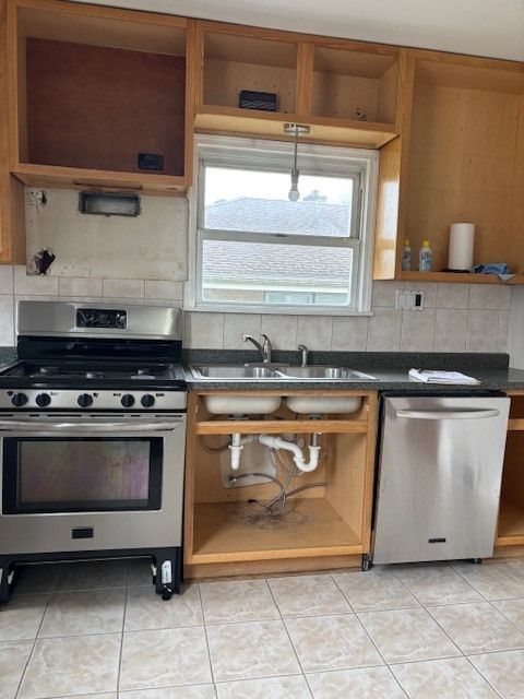 Tiny photo for 209 S Pick Avenue S, Elmhurst, IL 60126 (MLS # 12610080)