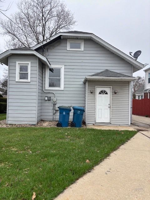 Tiny photo for 209 S Pick Avenue S, Elmhurst, IL 60126 (MLS # 12610080)