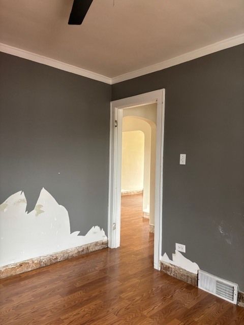 Tiny photo for 209 S Pick Avenue S, Elmhurst, IL 60126 (MLS # 12610080)