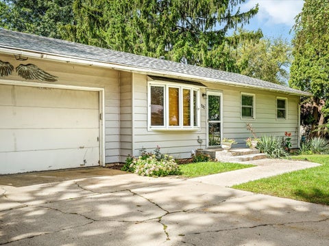 Tiny photo for 1212 Crystal Drive, Machesney Park, IL 61115 (MLS # 12768759)