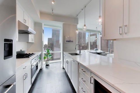Tiny photo for 505 N Mcclurg Court #4505, Chicago, IL 60611 (MLS # 12753487)