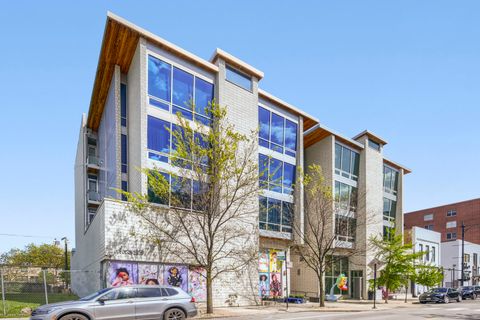 Photo of 925 N Larrabee Street #2N, Chicago, IL 60610 (MLS # 12650491)