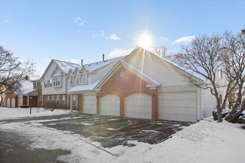 Tiny photo for 1606 Stratford Court #C2, Wheeling, IL 60090 (MLS # 12582206)