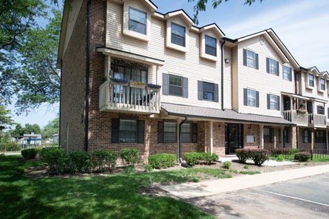 Photo of 1486 W Jefferson Avenue #D, Naperville, IL 60540 (MLS # 12775040)