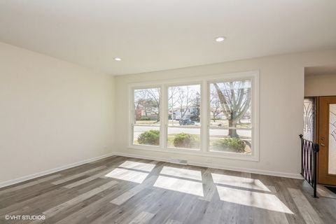 Tiny photo for 1142 E 159th Place, South Holland, IL 60473 (MLS # 12615100)