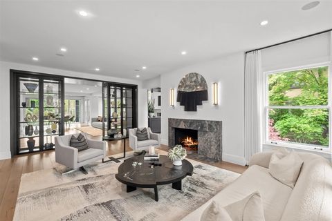 Tiny photo for 149 Kenilworth Avenue, Kenilworth, IL 60043 (MLS # 12384169)