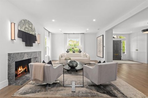 Tiny photo for 149 Kenilworth Avenue, Kenilworth, IL 60043 (MLS # 12384169)