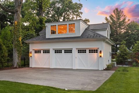 Tiny photo for 149 Kenilworth Avenue, Kenilworth, IL 60043 (MLS # 12384169)