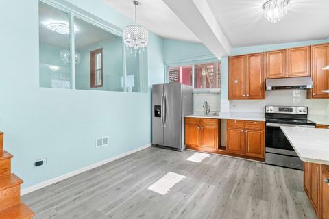 Tiny photo for 3154 S Canal Street, Chicago, IL 60616 (MLS # 12686547)