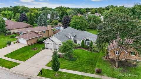 Tiny photo for 708 Ravinia Drive, Shorewood, IL 60404 (MLS # 12730039)