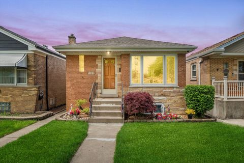 Photo of 5142 S Mulligan Avenue, Chicago, IL 60638 (MLS # 12453700)