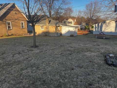Tiny photo for 425 E Dakota Street, Spring Valley, IL 61362 (MLS # 12588356)