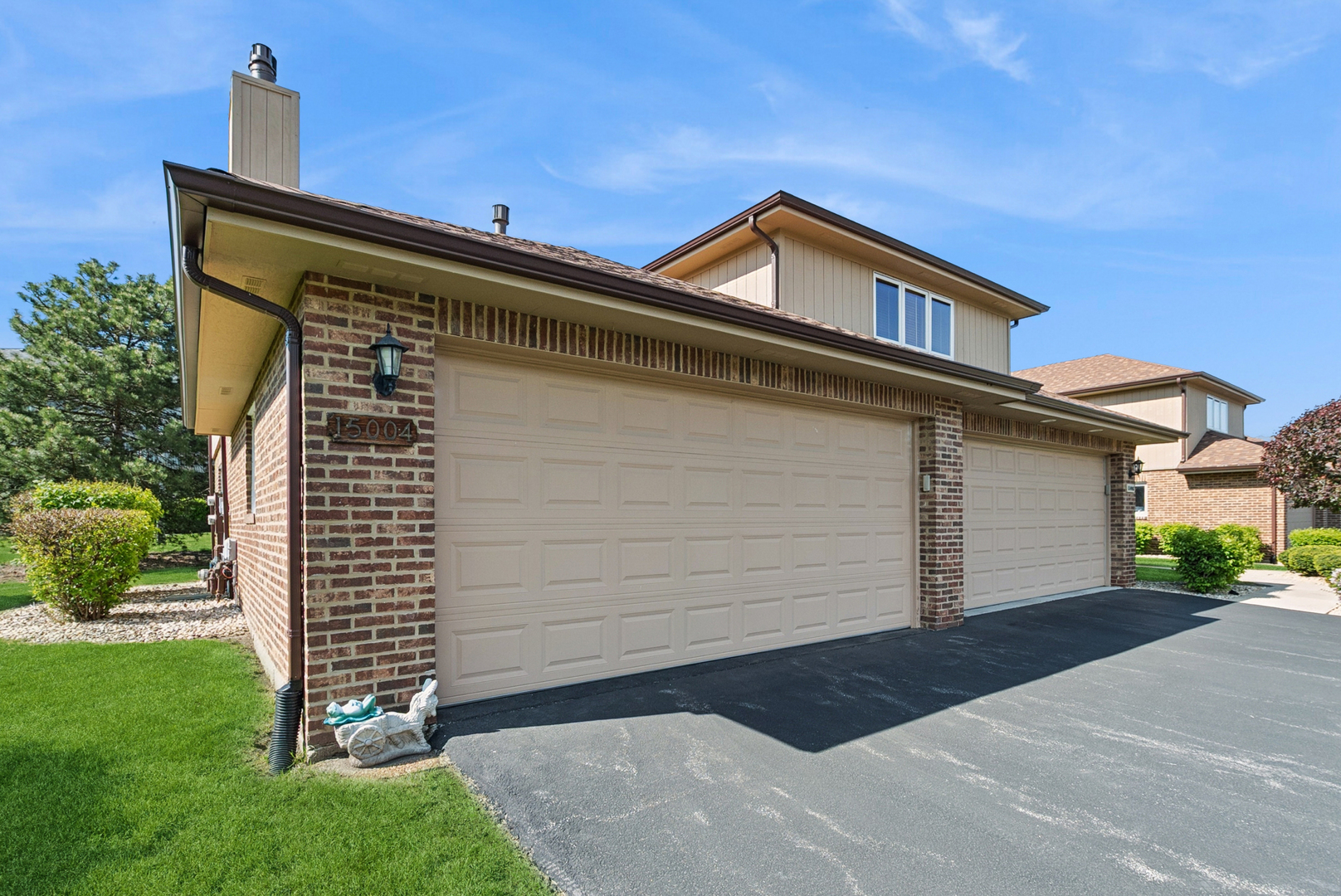 Properties 1 15004 Mayo Drive 16D