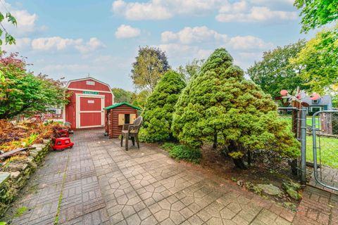 Tiny photo for 308 Mckinley Avenue, Libertyville, IL 60048 (MLS # 12493808)