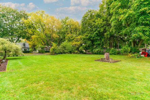 Tiny photo for 308 Mckinley Avenue, Libertyville, IL 60048 (MLS # 12493808)