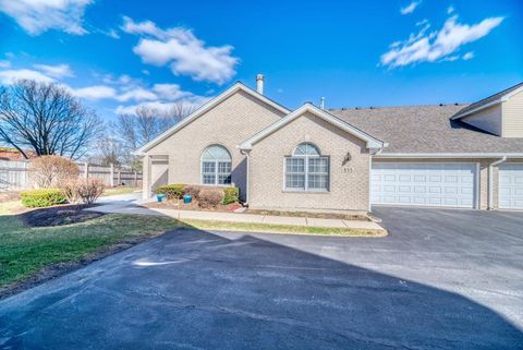Tiny photo for 833 HAVENSHIRE Road #833, Naperville, IL 60565 (MLS # 12594150)