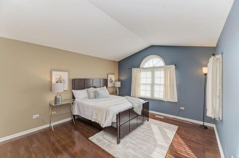 Tiny photo for 833 HAVENSHIRE Road #833, Naperville, IL 60565 (MLS # 12594150)