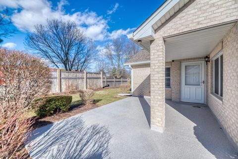 Tiny photo for 833 HAVENSHIRE Road #833, Naperville, IL 60565 (MLS # 12594150)
