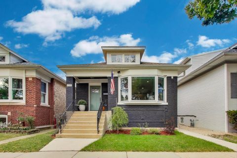 Tiny photo for 4240 N Mcvicker Avenue, Chicago, IL 60634 (MLS # 12559554)