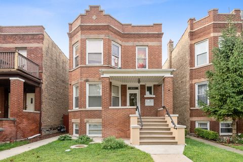 4247 W Melrose Street 1 Chicago IL 60641