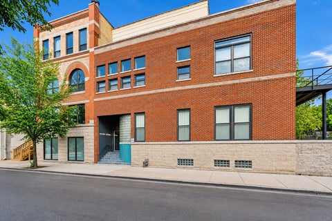 Photo of 2343 N Greenview Avenue #105, Chicago, IL 60614 (MLS # 12744118)