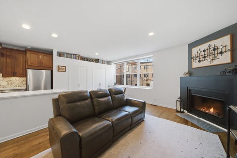 Tiny photo for 2343 N Greenview Avenue #105, Chicago, IL 60614 (MLS # 12744118)