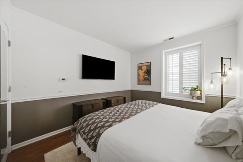 Tiny photo for 2343 N Greenview Avenue #105, Chicago, IL 60614 (MLS # 12744118)